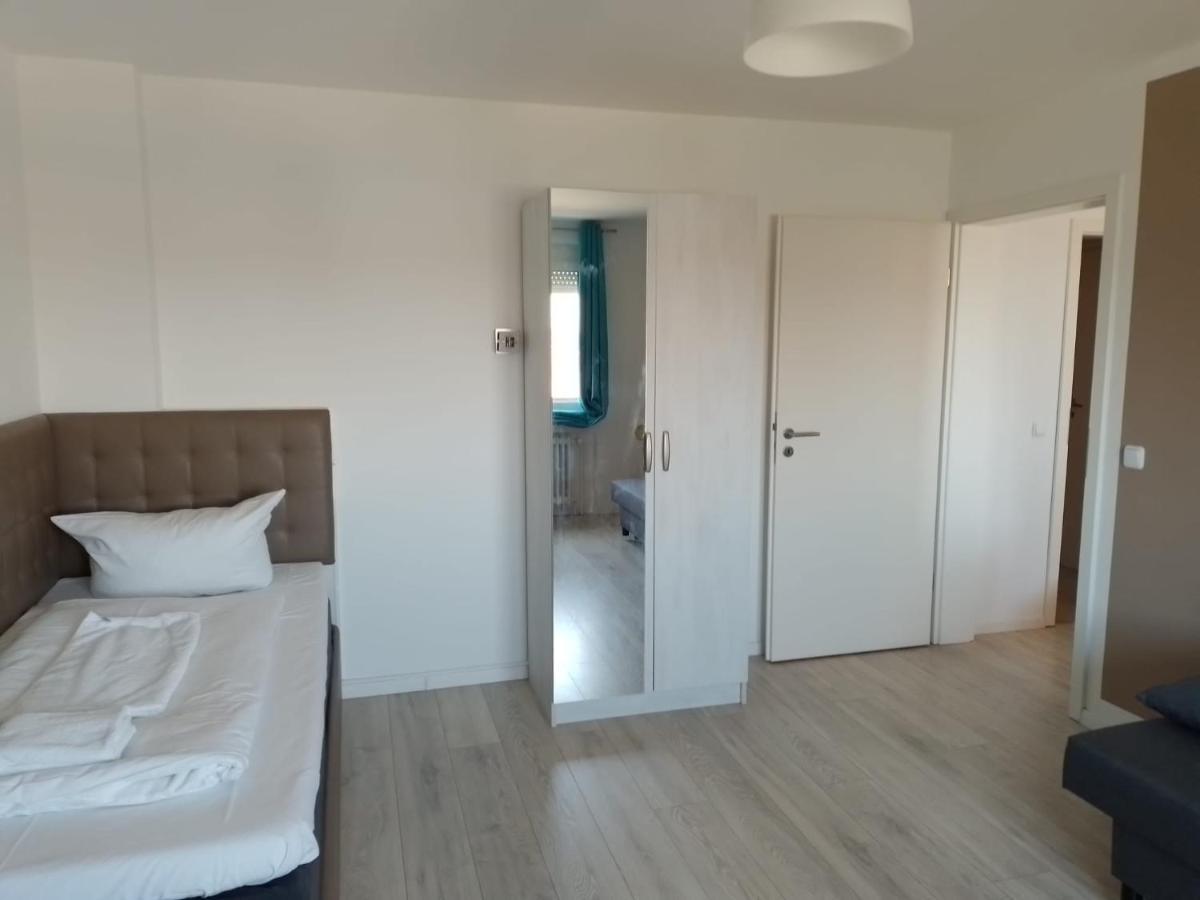 Pension Rd Reutlingen Bagian luar foto